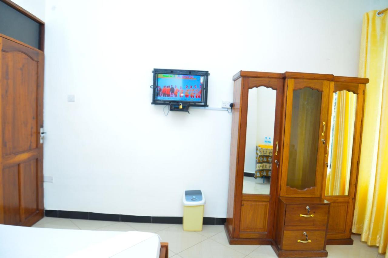 Flamingo Hotel Kinyerezi Dar es Salaam Buitenkant foto