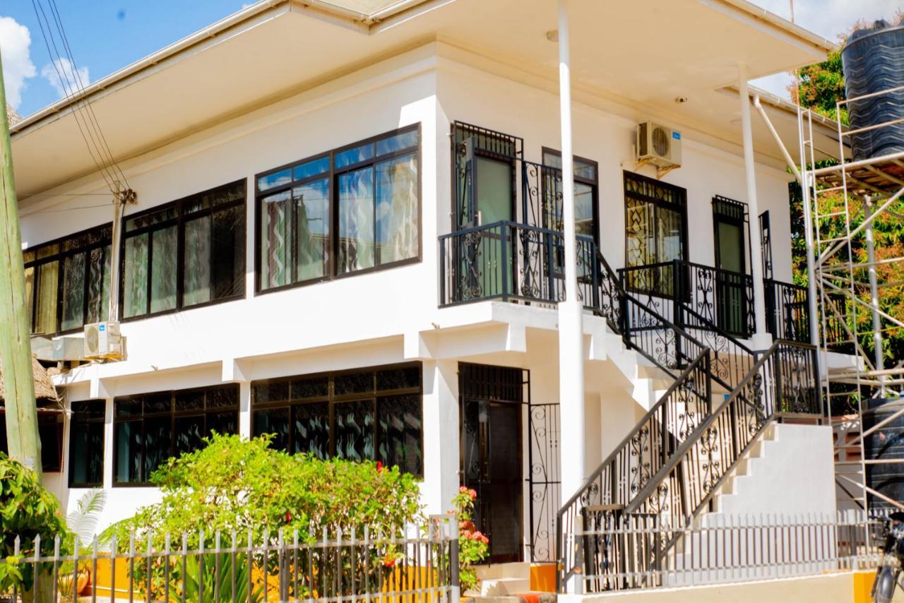 Flamingo Hotel Kinyerezi Dar es Salaam Buitenkant foto